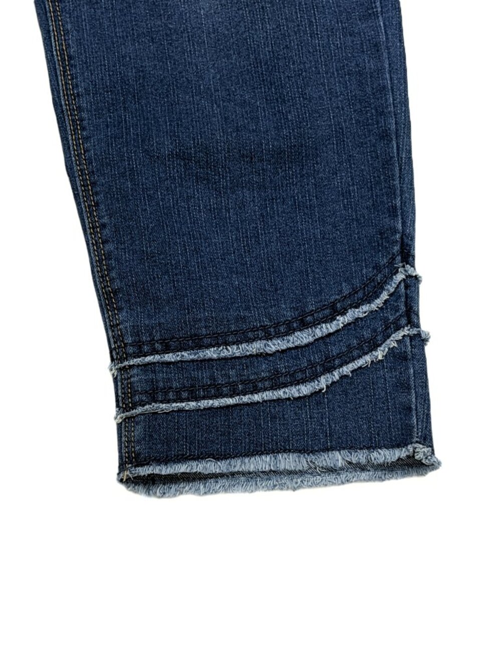 NWT  Denim Cropped Jeans Size 16 Raw Hem Frayed Detail Stretch Mid Rise plus - Picture 3 of 7